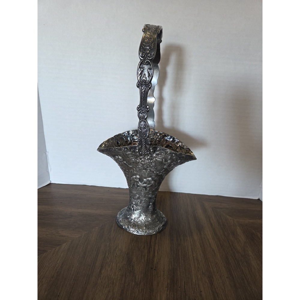 Silverplate Repousse Victorian Figural bridal Handled Basket, Vintage vase